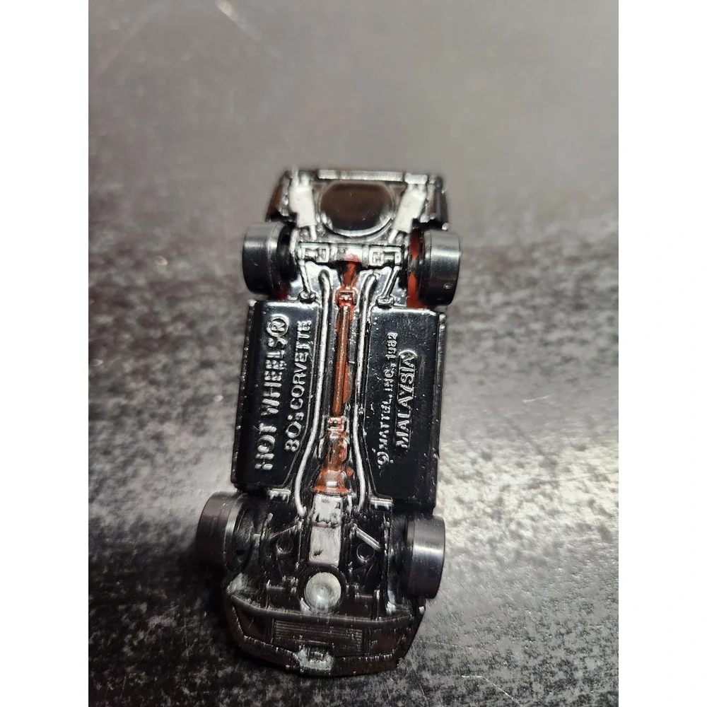 1982 Hot Wheels 80's Corvette - Moveable Hood‎ and Hatch